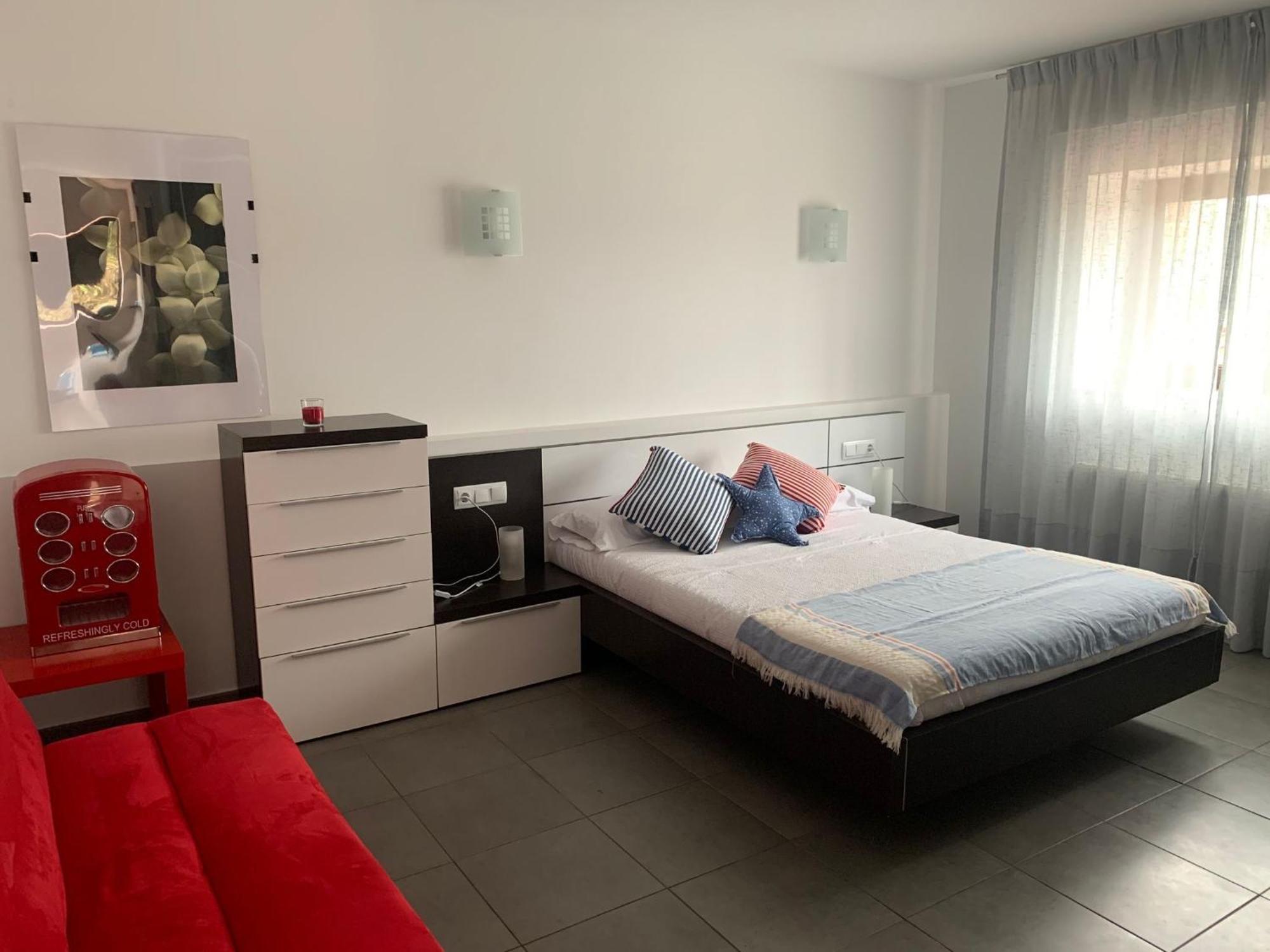 Apartamentos Los Tojos Colsa Eksteriør billede
